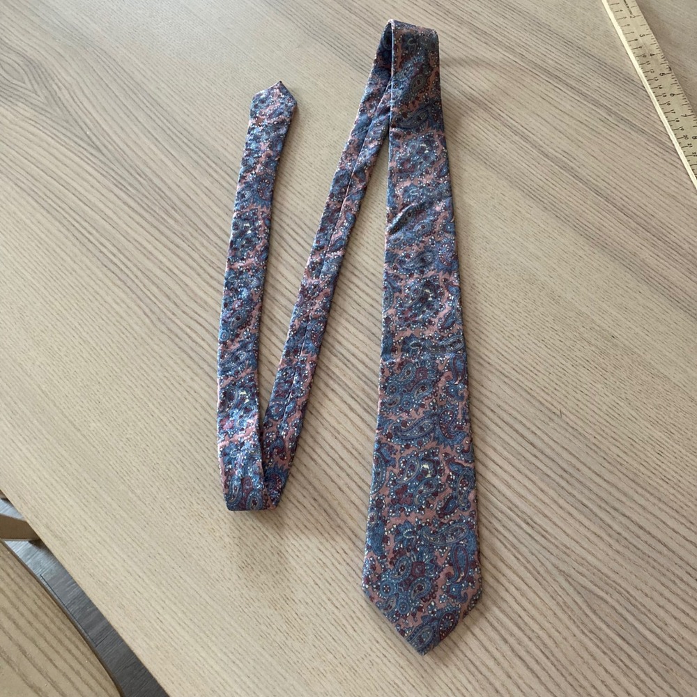 Boston Traders Tie Mens OS Pink Blue Paisley Classic Silk Woven Dapper Necktie